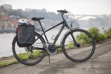 Trekking Touring Bike (close frame)